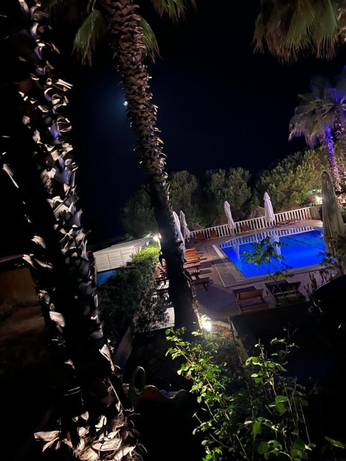 Villa Kastel ポヴリャナ エクステリア 写真
